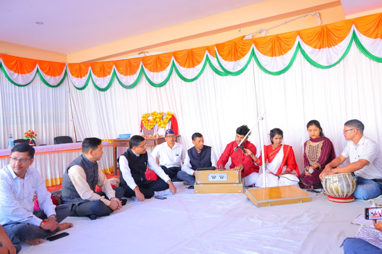 महात्मा गांधी के सत्य-अहिंसा के संदेश को जीवन में आत्मसात करने की जरूरत: प्रभारी जिलाधिकारी..गांधी जयंती एवं लाल बहादुर शास्त्री जयंती पर श्रद्धांजलि कार्यक्रम, अधिकारियों ने दिए प्रेरणादायी संदेश