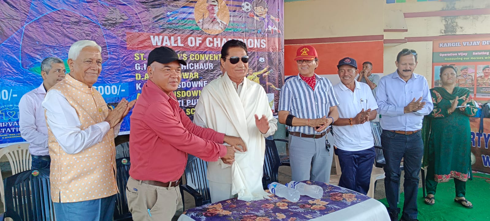 अमर शहीद मुकेश बिष्ट फुटबॉल टूर्नामेंट में मुख्य अतिथि के रूप में पहुँचे पूर्व कैबिनेट मंत्री आदरणीय श्री सुरेन्द्र सिंह नेगी जी — विजेता बाल भारती व उपविजेता एमकेवीएन टीम को किया सम्मानित
