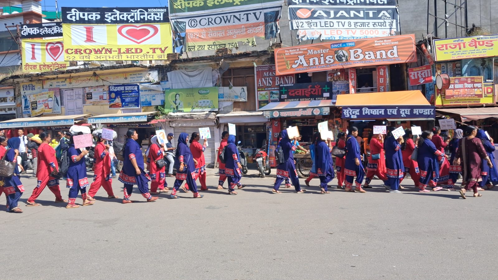 कोटद्वार में निकली पोषण रैली, महिलाओं व बच्चों के स्वास्थ्य के लिए जागरुकता का संदेश