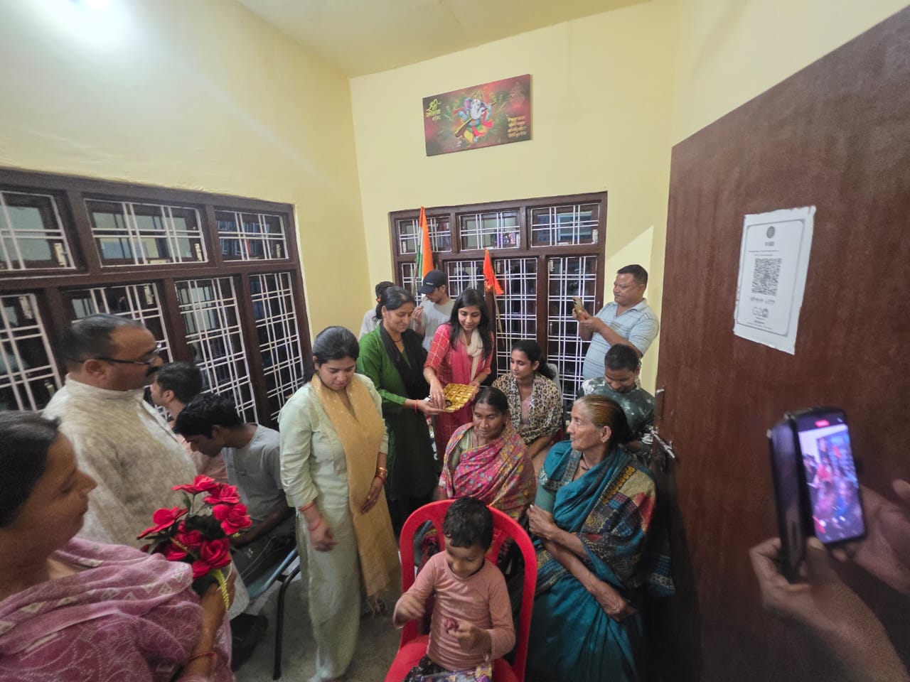 जिलाधिकारी ने दिव्य दिव्यांग संस्था का किया दौरा, दिव्यांगजनों से किया भावनात्मक संवाद…जिलाधिकारी ने दिव्यागजनों को दिया हर संभव सहायता का भरोसा