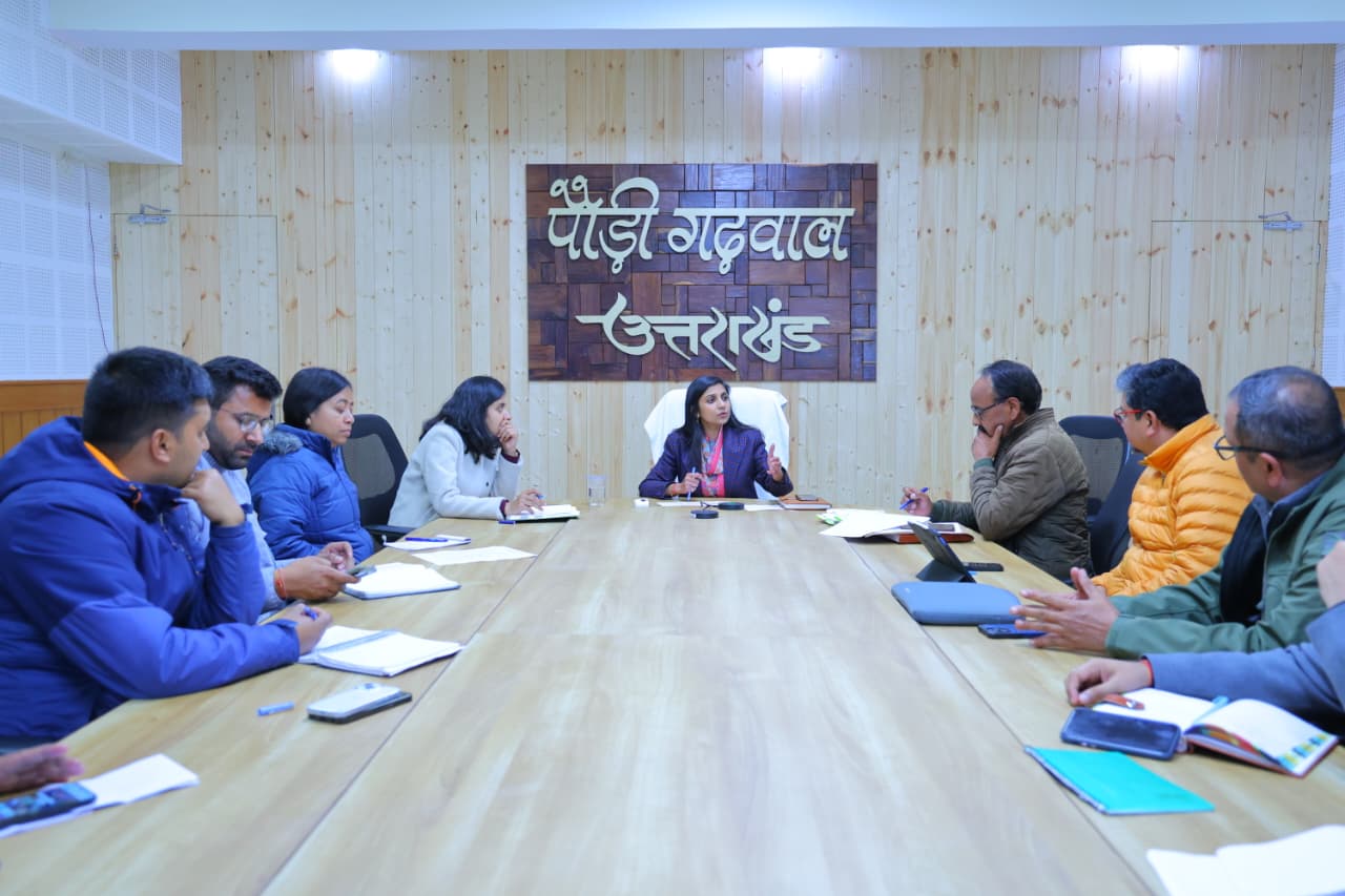 नयार नदी घाटी को विश्व मानचित्र पर मिलेगी पहचान दिलाने के लिए जिलाधिकारी की अध्यक्षता में हुई बैठक..तीन दिवसीय नयार घाटी फेस्टिवल के आयोजन को लेकर रूपरेखा तैयार