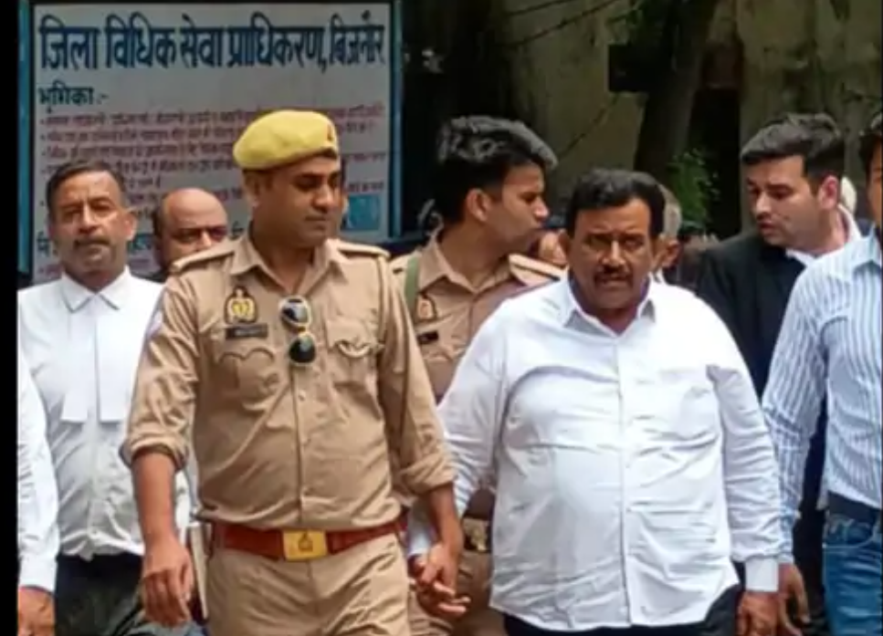 बिजनौर:14 साल पुराने बहुचर्चित प्रबल हत्याकांड में 7 दोषी करार, फास्ट ट्रैक कोर्ट ने सुनाई सजा