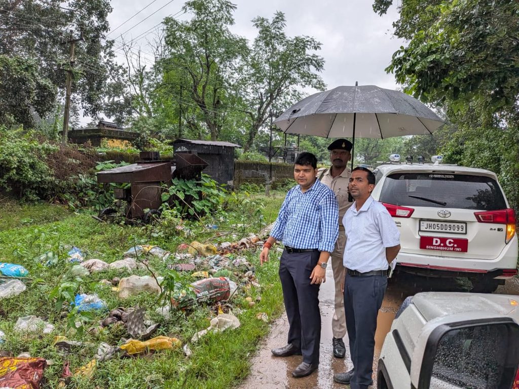 मनोहरपुर थाना के समीप बनेगा मिनी पार्क और ओपन जिम, उपायुक्त ने दिए निर्देश 17438