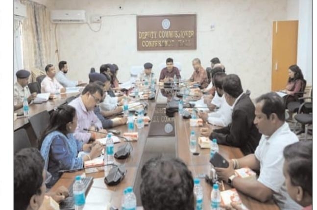 दुर्गा पूजा को लेकर प्रशासन अलर्ट, सुरक्षा और ट्रैफिक व्यवस्था को लेकर दिए गए सख्त निर्देश