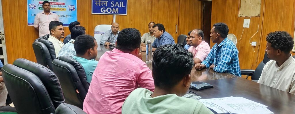 सेल प्रबंधन के आश्वासन से नाराज मानकी-मुंडा एवं ग्रामीण, 26 अक्टूबर को ऑफिस गेट बंद का ऐलान 24929