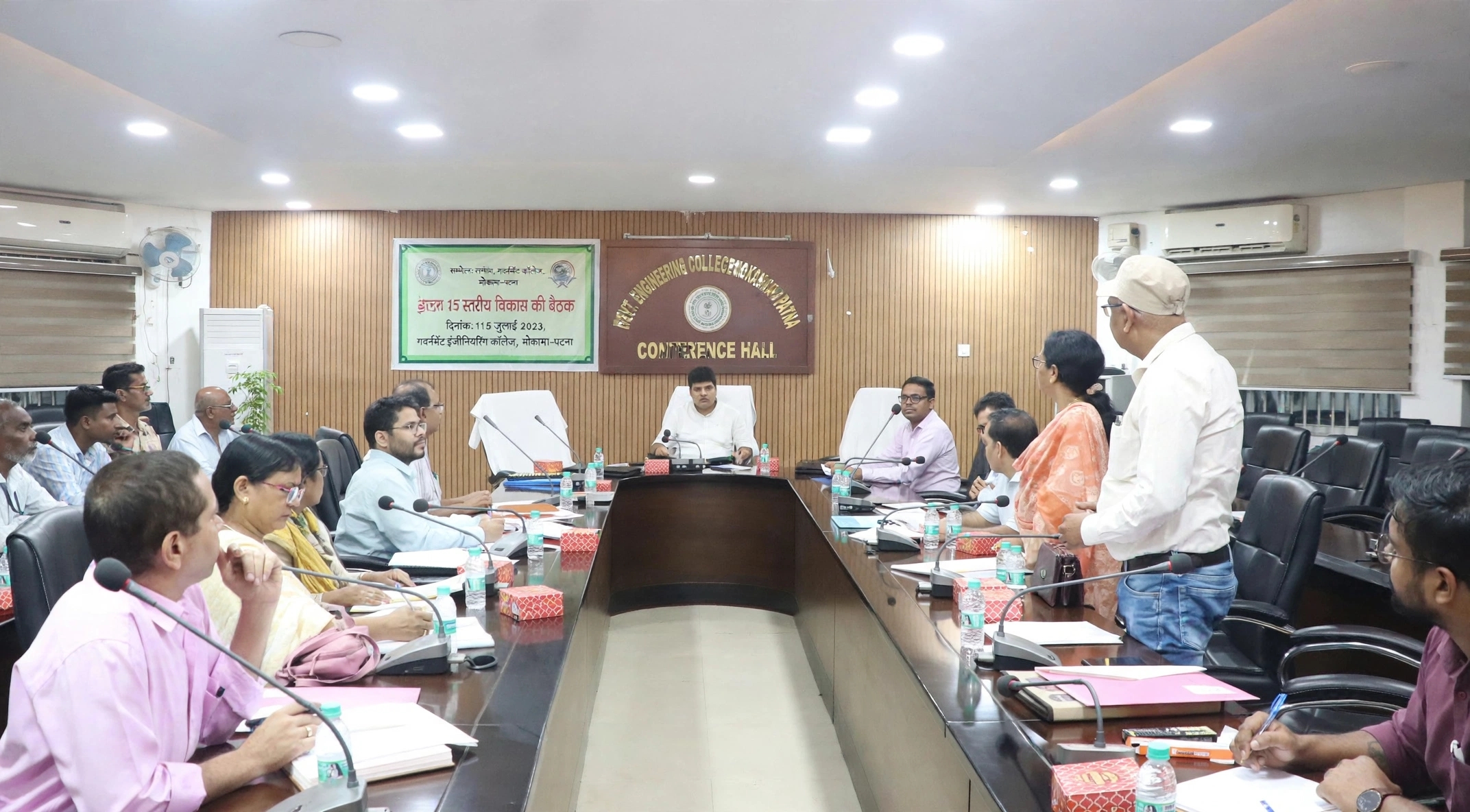 पश्चिमी सिंहभूम में किसानों को उन्नत कृषि तकनीक से जोड़ने पर जोर महिला किसानों को प्राथमिकता, स्ट्रॉबेरी-ब्रोकली की खेती और ड्रोन तकनीक को बढ़ावा देने का निर्देश