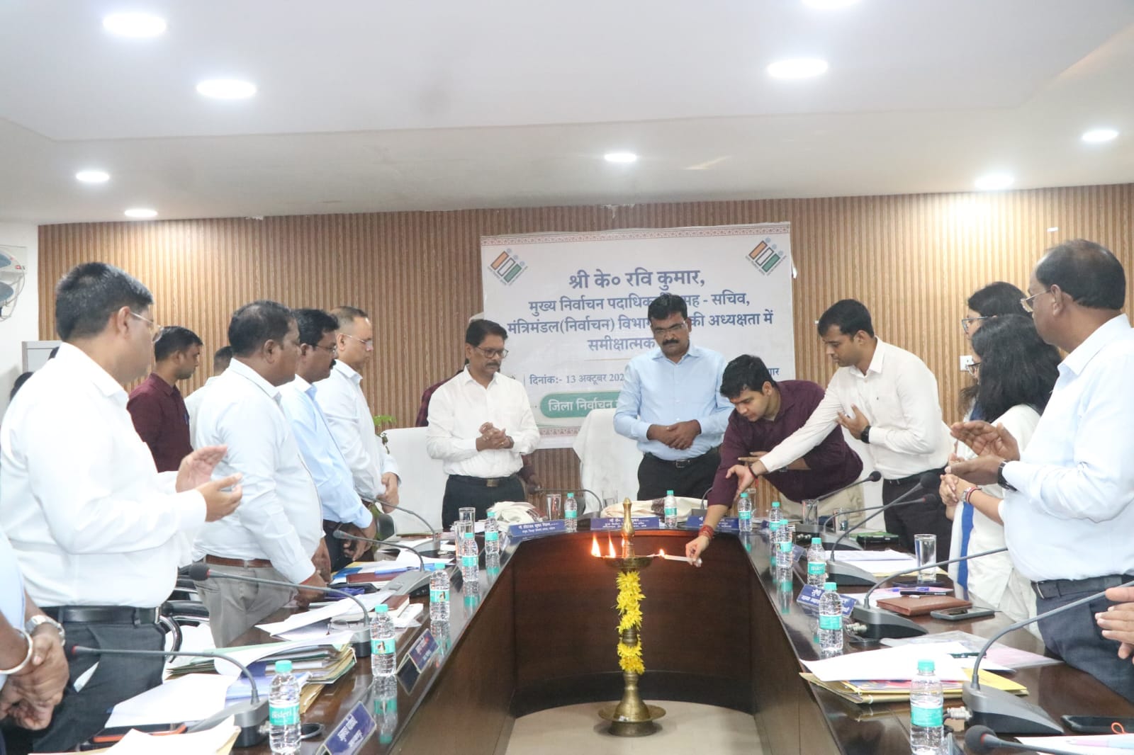पश्चिमी सिंहभूम में एसआईआर कार्यों की मुख्य निर्वाचन पदाधिकारी ने की समीक्षा