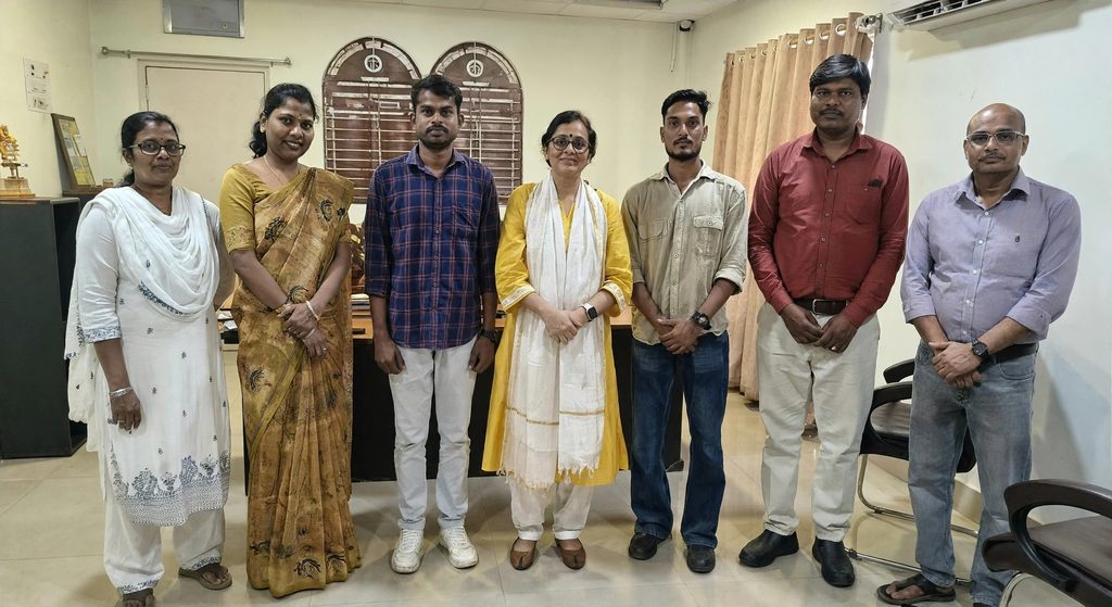 कोल्हान विश्वविद्यालय के दो NSS स्वयंसेवकों का राष्ट्रीय एकीकरण शिविर के लिए चयन, कुलपति ने दी बधाई 27816