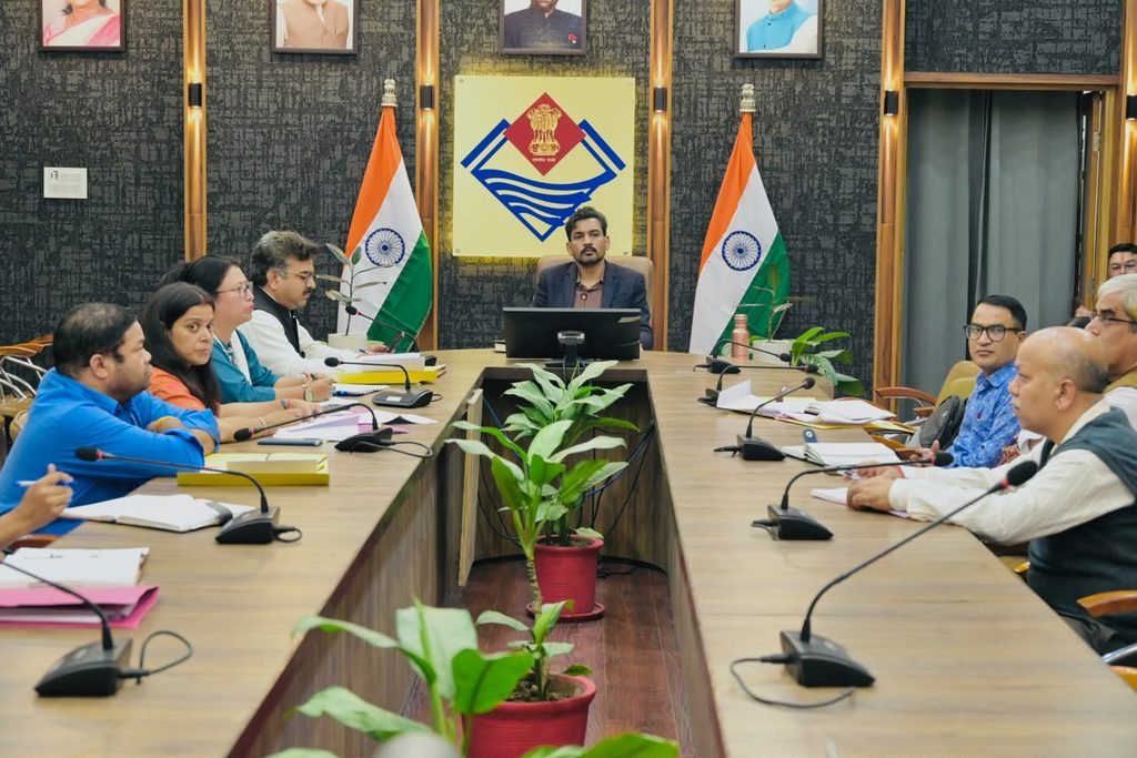 उत्तराखंड बोर्ड परीक्षा 2027-देहरादून में 123 परीक्षा केंद्र प्रस्तावित, तीन संवेदनशील केंद्र चिह्नितहाईस्कूल और इंटरमीडिएट के 24,518 परीक्षार्थी होंगे शामिल img (3)