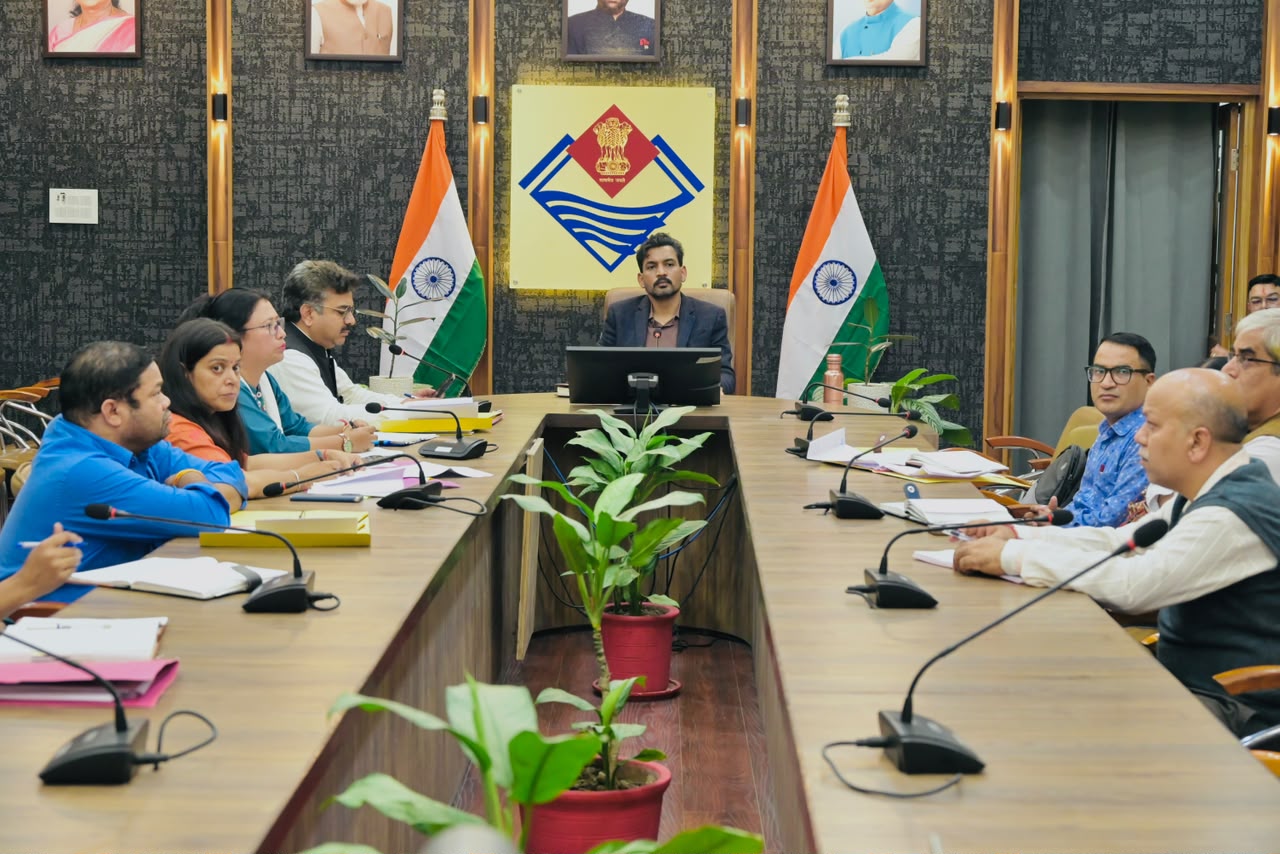 उत्तराखंड बोर्ड परीक्षा 2027-देहरादून में 123 परीक्षा केंद्र प्रस्तावित, तीन संवेदनशील केंद्र चिह्नितहाईस्कूल और इंटरमीडिएट के 24,518 परीक्षार्थी होंगे शामिल